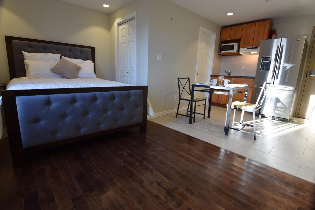 The Lion Inn & Suites Chetwynd Экстерьер фото