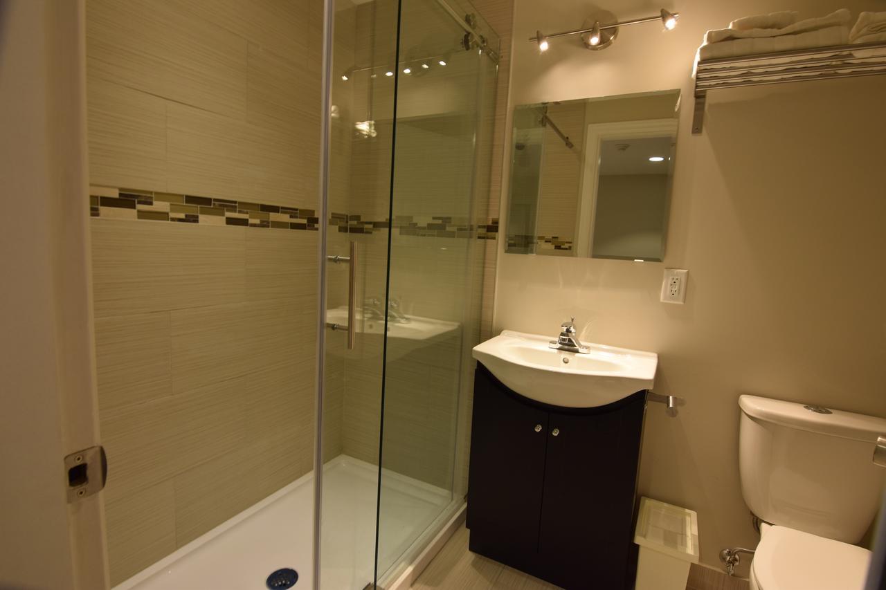 The Lion Inn & Suites Chetwynd Экстерьер фото